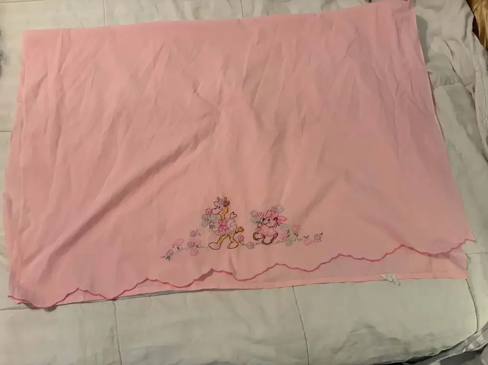 Vintage Confetti Knits Pink Embroidered Animal  Nursery Crib Blanket Retro